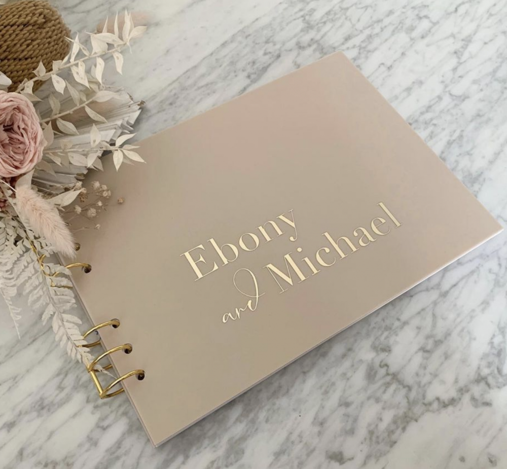 Livre d'or BAILEY en plexiglas