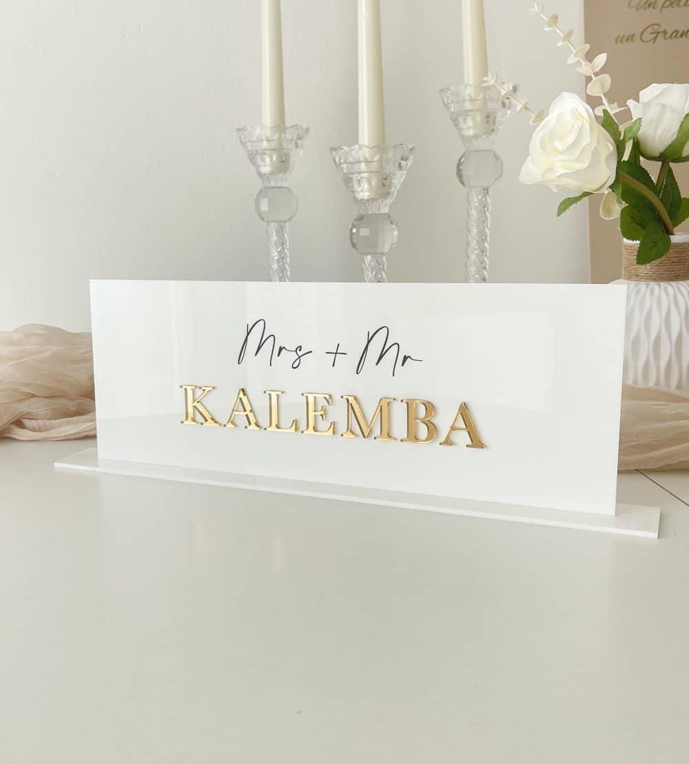Marque table mariés