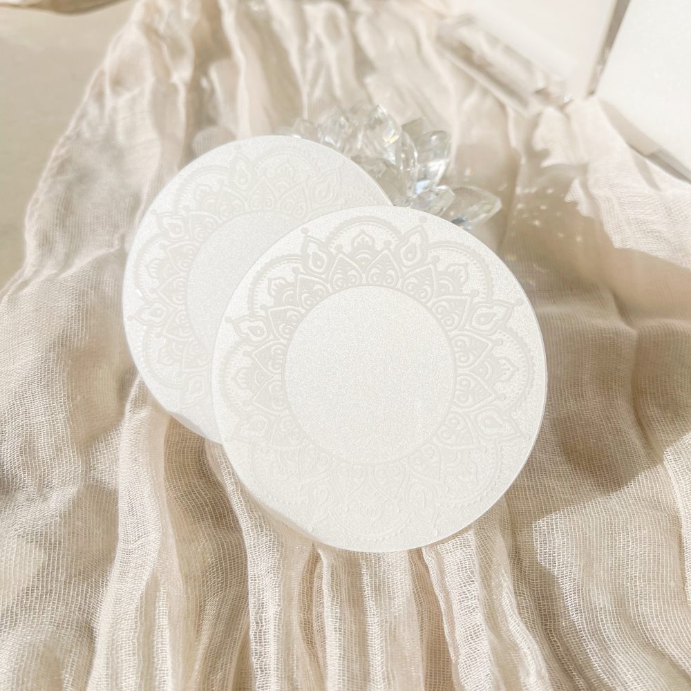 Dessous de verre à thé blanc perlé - motif henné (x2) – Image 3
